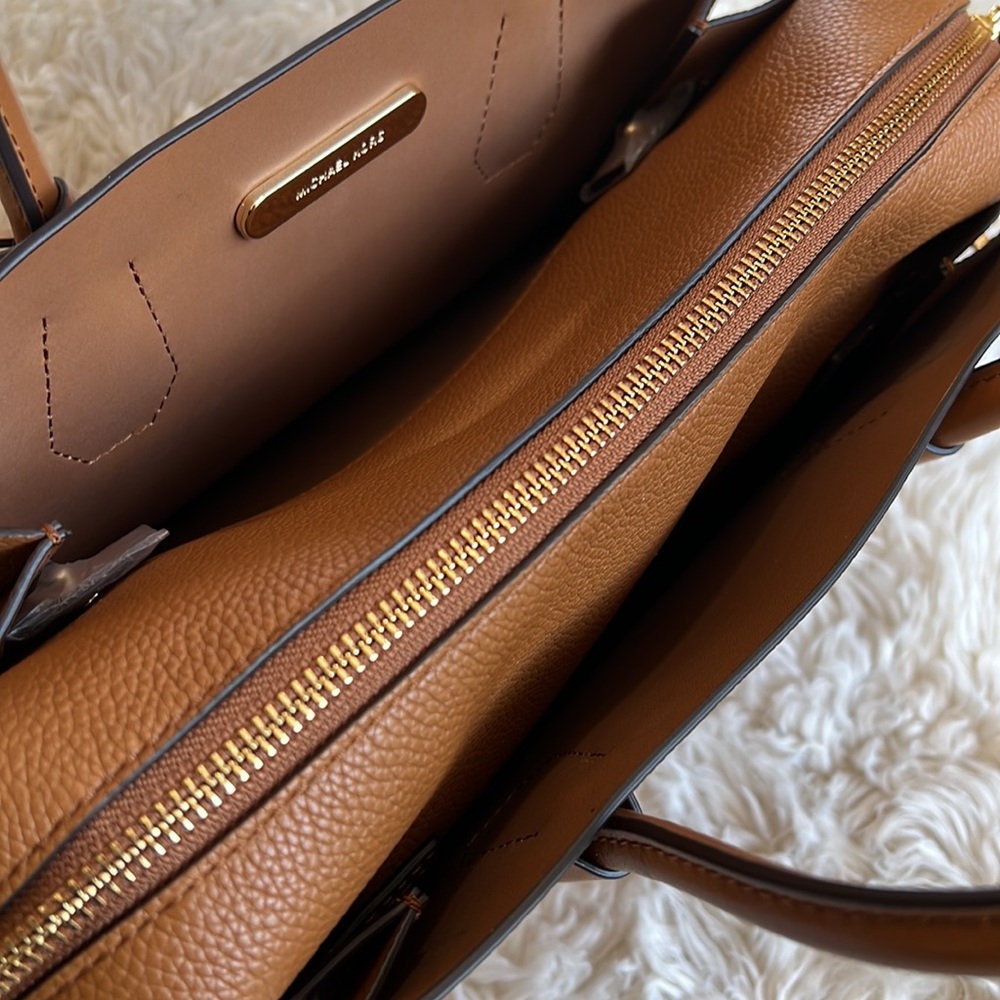 NWT Michael Kors Mercer Brown Pebbled Leather Satchel / Tote - Picture 7 of 11